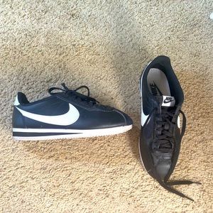 NIKE CORTEZ black